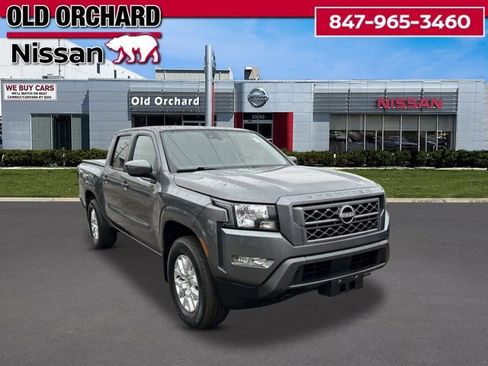 Used 2022 Nissan Frontier SV image 3