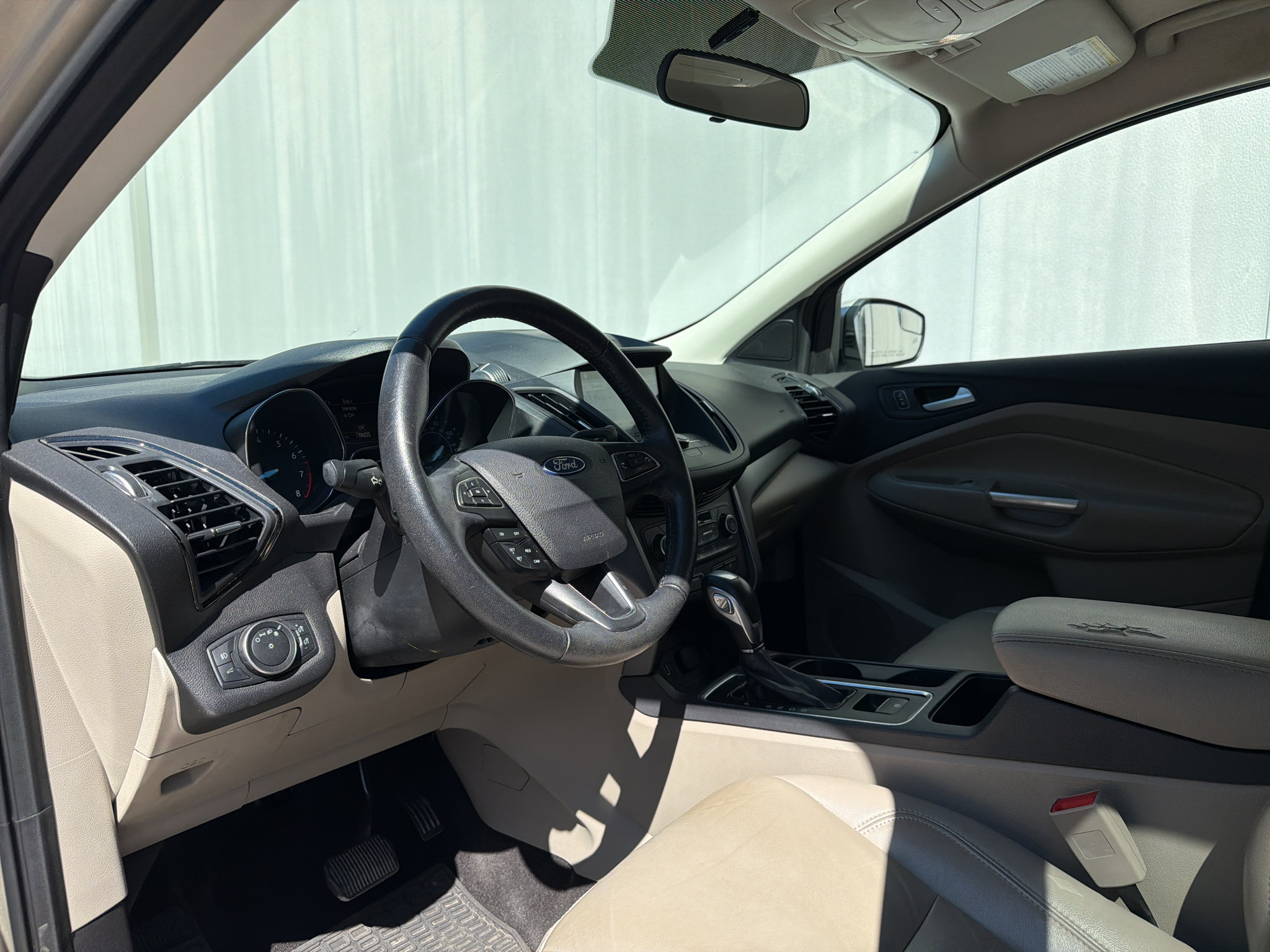 Used 2018 Ford Escape SEL FWD image 9