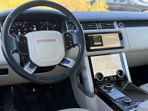Used 2020 Land Rover Range Rover HSE image 30