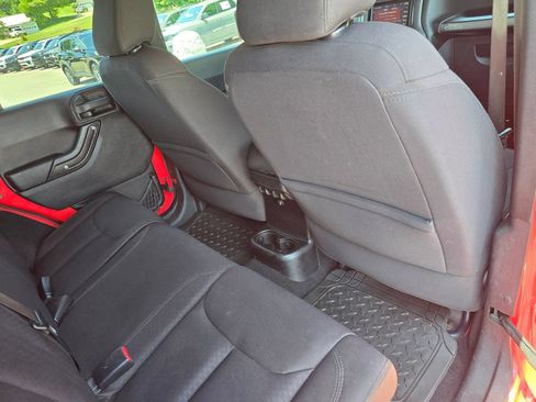 Used 2013 Jeep Wrangler Unlimited Sport AWD/4WD image 26
