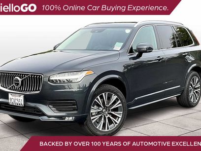 Used 2022 Volvo XC90 T5 Momentum w/ Advanced Package