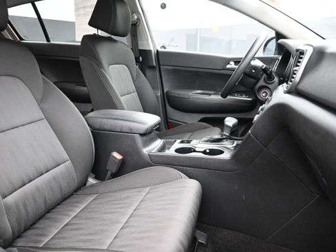 Used 2021 Kia Sportage LX image 27