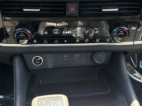 Certified 2023 Nissan Rogue SL w/ SL Premium Package FWD image 29