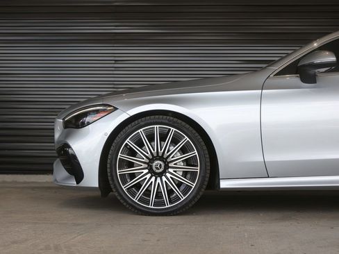 Used 2024 Mercedes-Benz CLE 300 4MATIC Coupe image 15