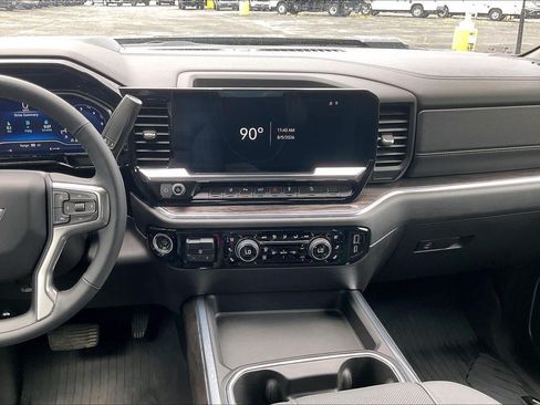 Used 2024 Chevrolet Silverado 2500 LTZ w/ LTZ Convenience Package AWD/4WD image 6