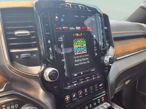Used 2020 RAM 1500 Limited AWD/4WD image 22