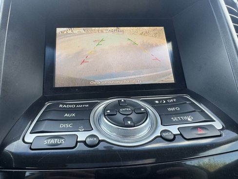 Used 2017 INFINITI QX70 2WD image 18