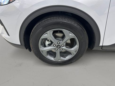 Used 2025 Ford Escape ST-Line FWD image 9