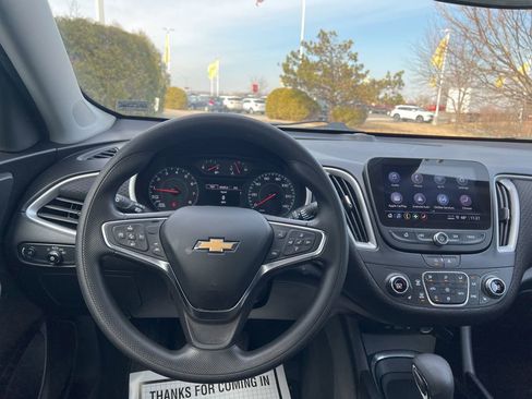 Used 2024 Chevrolet Malibu LT image 24
