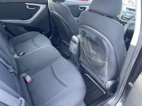 Used 2015 Hyundai Elantra SE w/ Option Group 03 FWD image 24