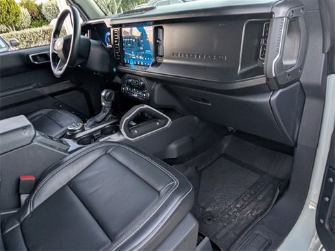 Used 2021 Ford Bronco First Edition image 16