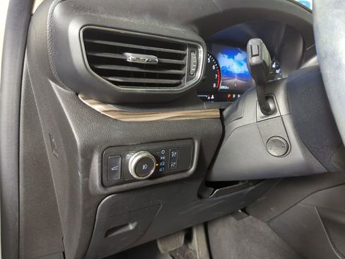 Used 2022 Ford Explorer Limited w/ Equipment Group 301A image 26