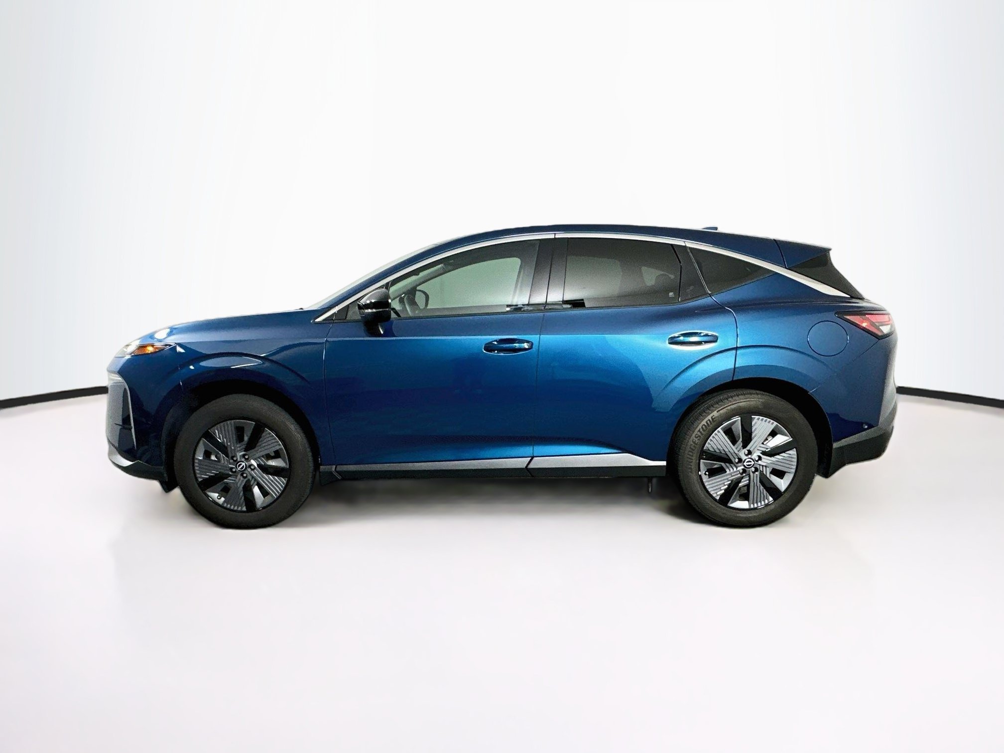 Used 2025 Nissan Murano SL w/ Cargo Package AWD/4WD image 4