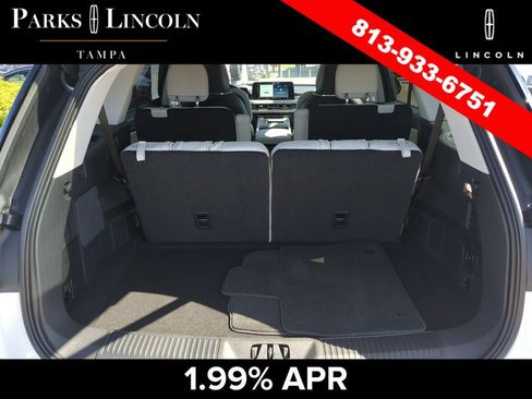 Certified 2026 Lincoln Aviator Reserve w/ Luxury Package RWD image 8