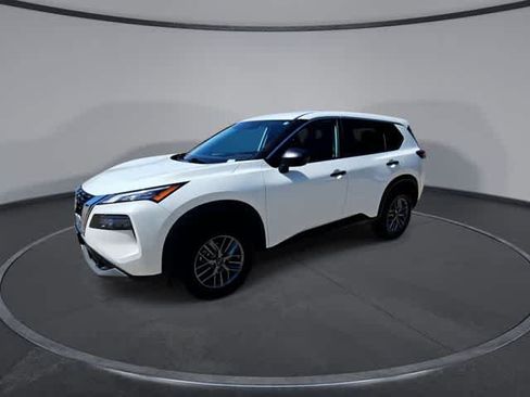 Used 2023 Nissan Rogue S FWD image 4