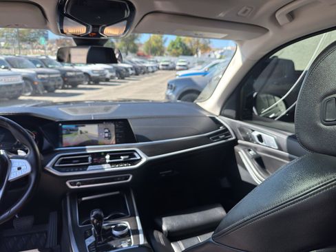 Used 2022 BMW X7 xDrive40i w/ Cold Weather Package AWD/4WD image 22