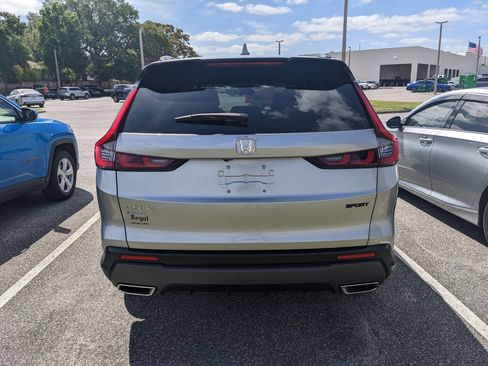 Used 2023 Honda CR-V Sport image 9