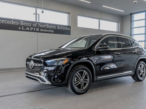 Certified 2025 Mercedes-Benz GLA 250 4MATIC image 3