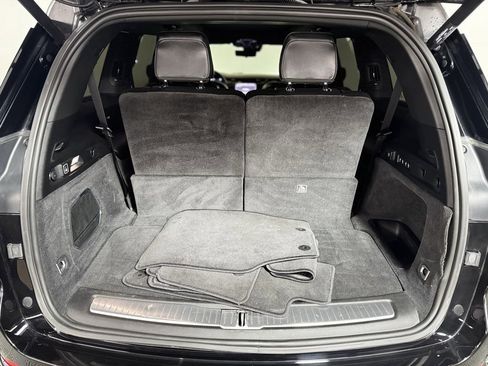 Used 2021 Jeep Grand Cherokee L Overland w/ Luxury Tech Group IV image 4