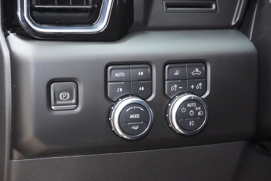 Used 2022 GMC Sierra 1500 Denali AWD/4WD image 26