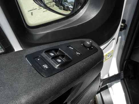 Used 2024 RAM ProMaster 2500 w/ Convenience Group FWD image 41
