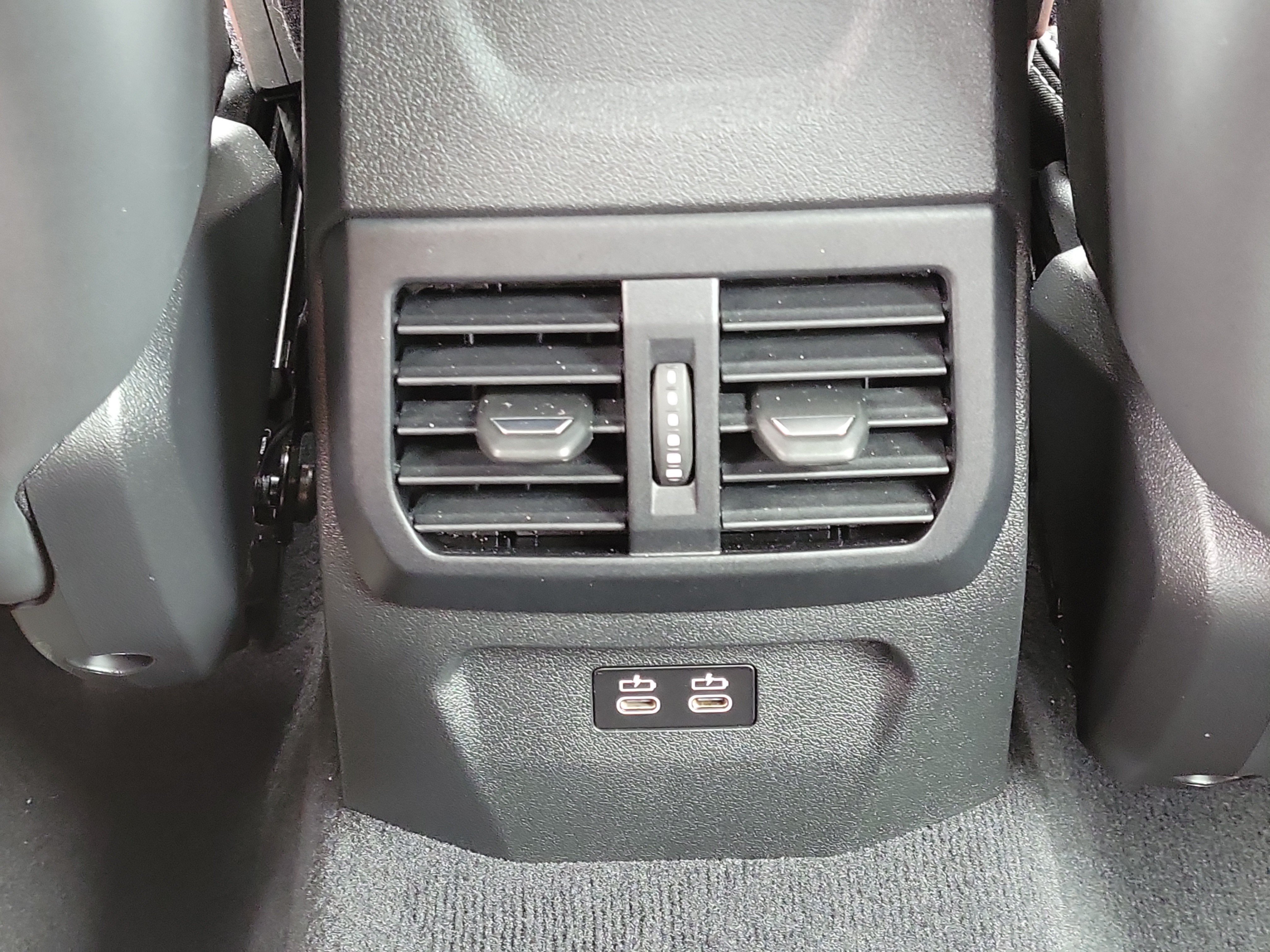 Used 2026 BMW M235i xDrive w/ Premium Package AWD/4WD image 11