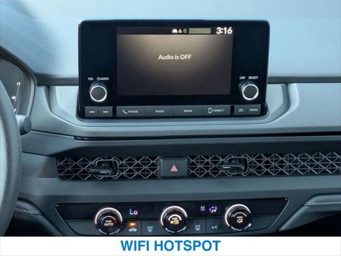 Used 2025 Honda Accord LX image 17