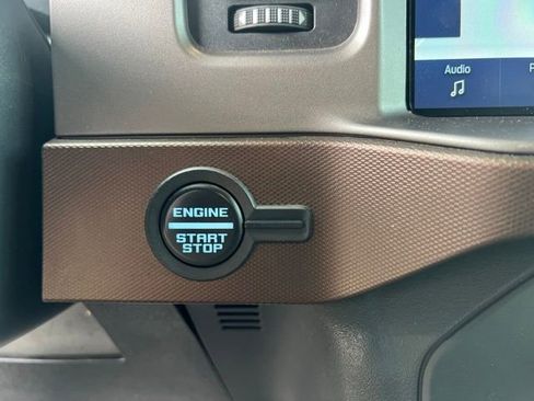 Used 2022 Ford Bronco Outer Banks AWD/4WD image 32