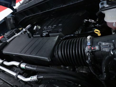 Used 2024 Chevrolet Silverado 1500 W/T image 9