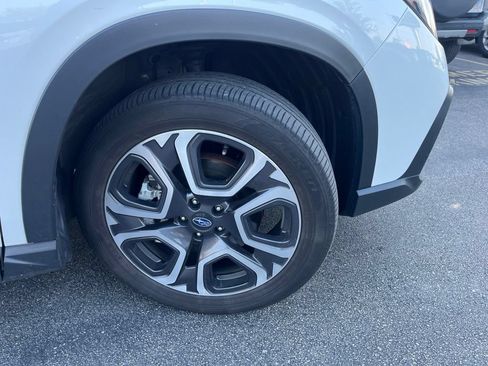 Certified 2024 Subaru Ascent Limited w/ Technology Package AWD/4WD image 4