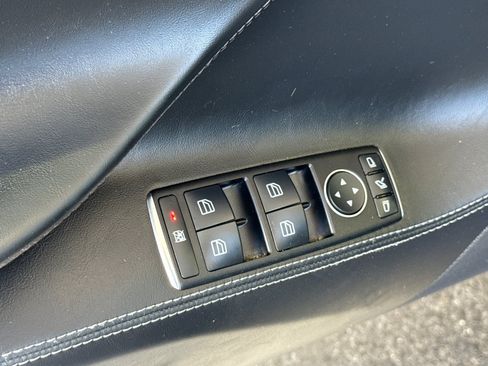 Used 2017 Tesla Model S 75 RWD image 13