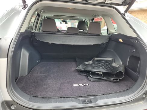 Used 2019 Toyota RAV4 XLE w/ Convenience Package AWD/4WD image 29