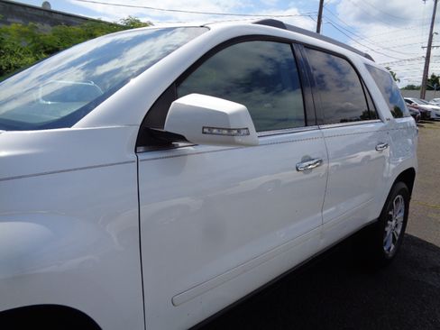 Used 2016 GMC Acadia SLT image 11