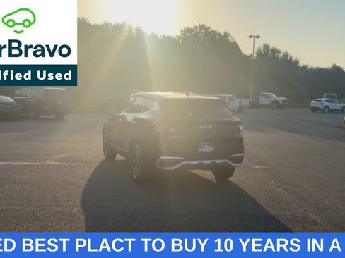 Used 2024 Kia Sportage LX AWD/4WD image 7