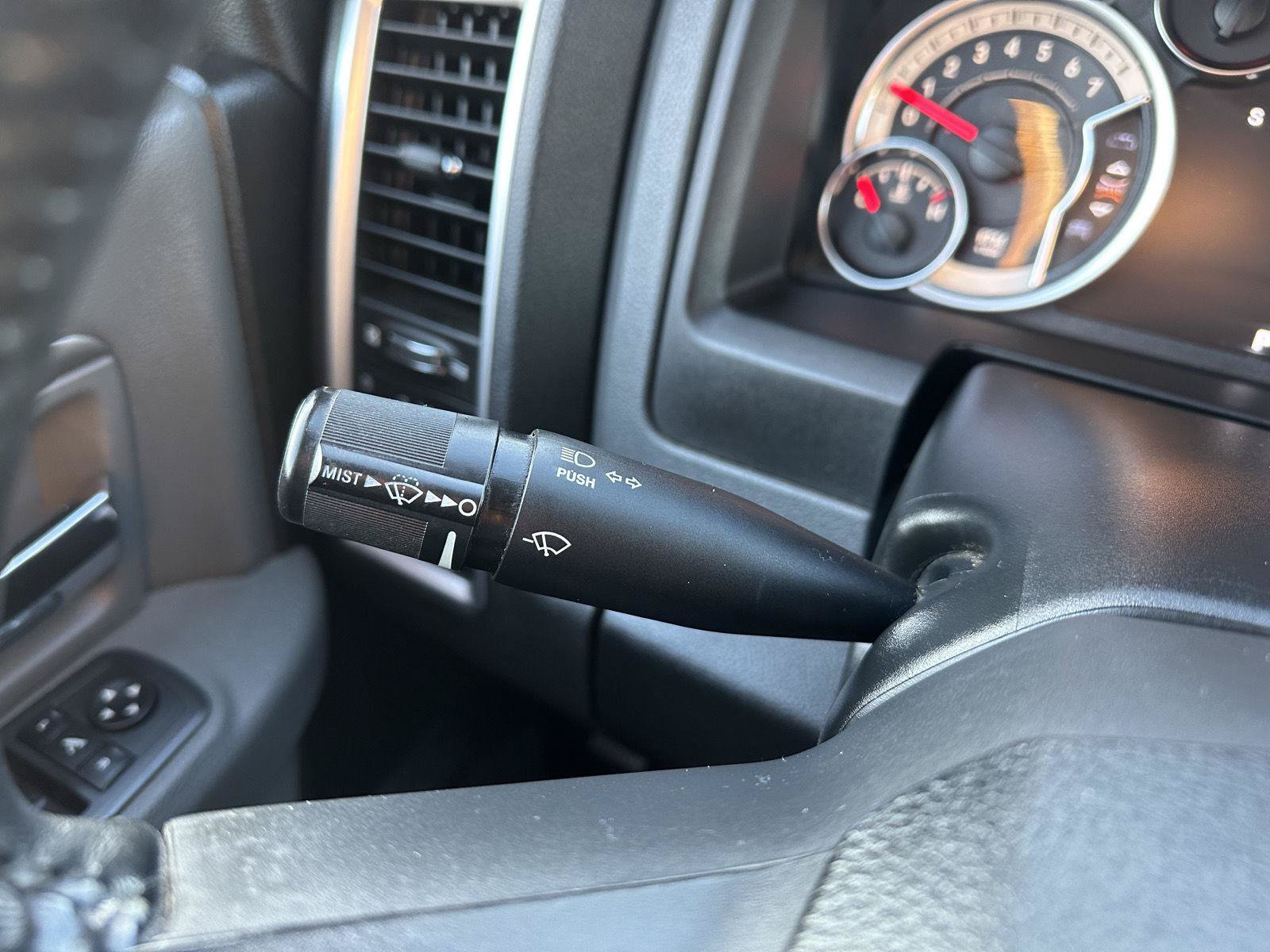 Used 2018 RAM 1500 Big Horn AWD/4WD image 29