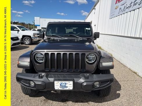 Used 2021 Jeep Wrangler Unlimited Sahara AWD/4WD image 4