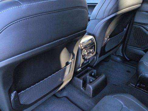 New 2025 Jeep Grand Cherokee L Altitude AWD/4WD image 8