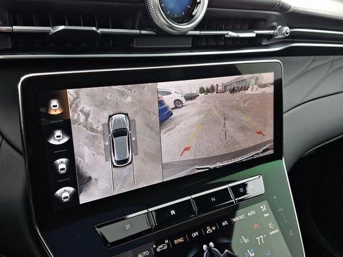 Certified 2025 Maserati Grecale Modena AWD/4WD image 19