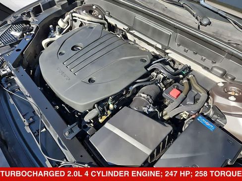Used 2022 Volvo XC60 B5 Momentum AWD/4WD image 15