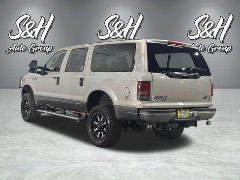 Used 2004 Ford Excursion XLT image 15