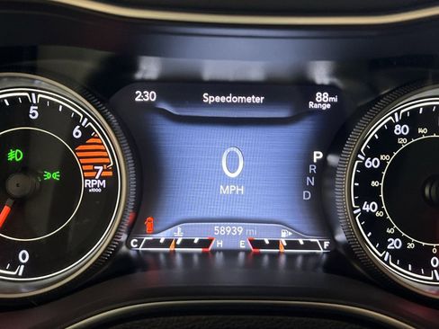 Used 2019 Jeep Cherokee Limited image 17