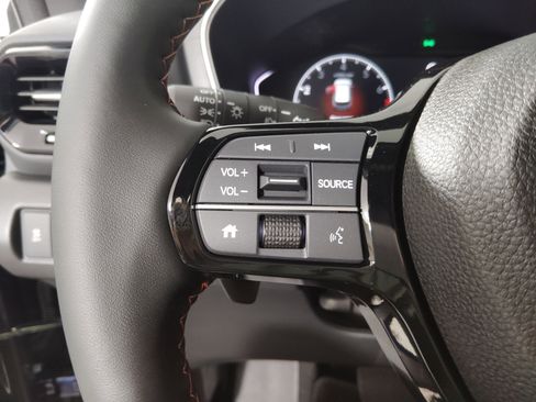 New 2025 Honda Pilot Sport image 15