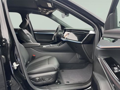 Used 2025 Jeep Wagoneer S Limited image 32