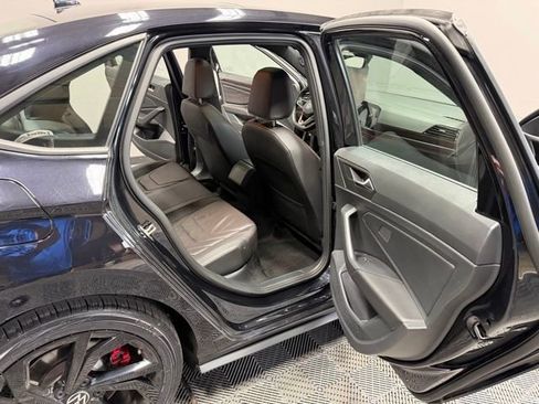 Used 2024 Volkswagen Jetta GLI Autobahn image 23