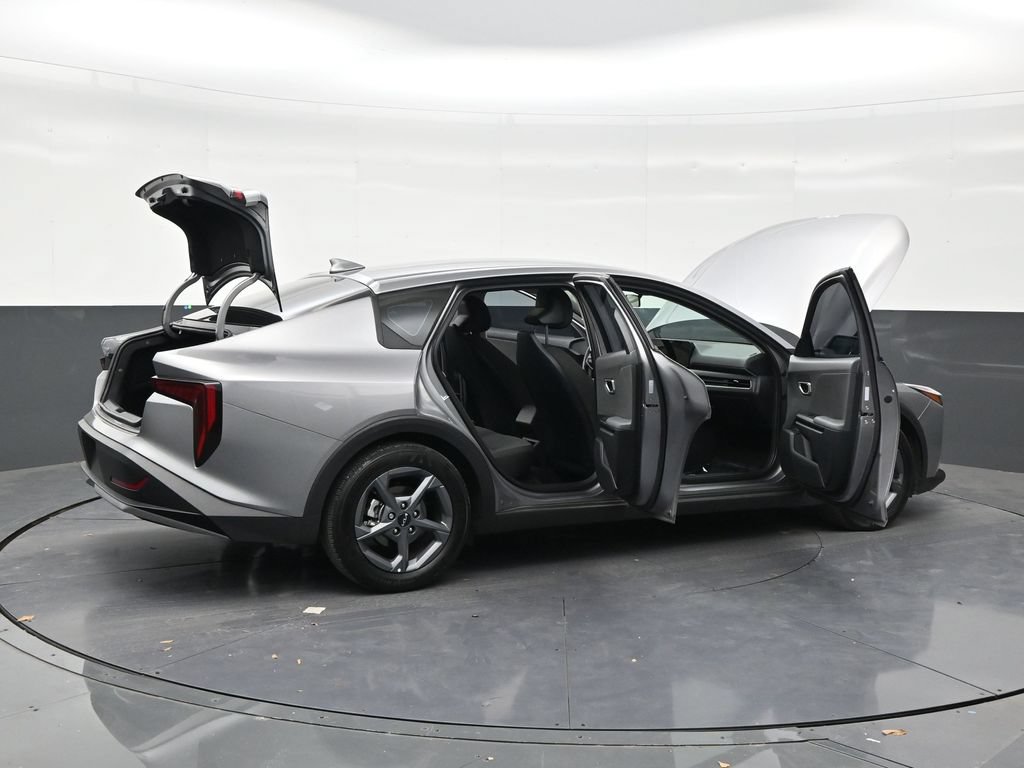 Used 2025 Kia K4 FWD image 28