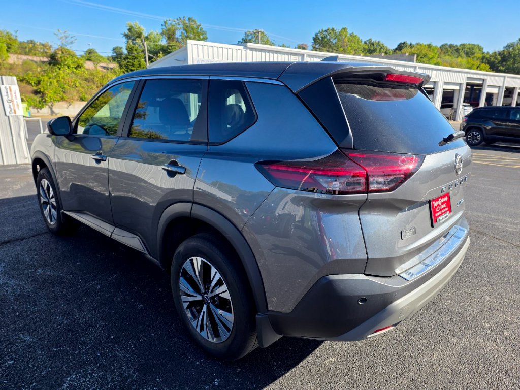 Used 2023 Nissan Rogue SV AWD/4WD image 6