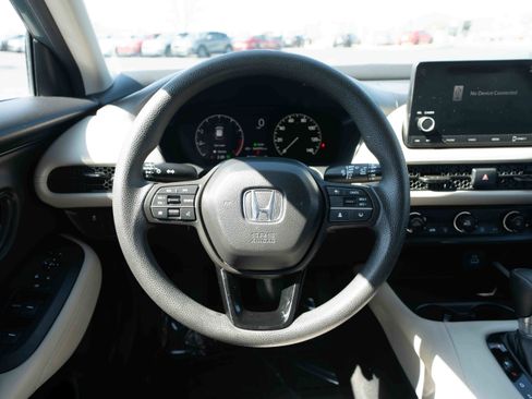 Used 2023 Honda HR-V LX image 21