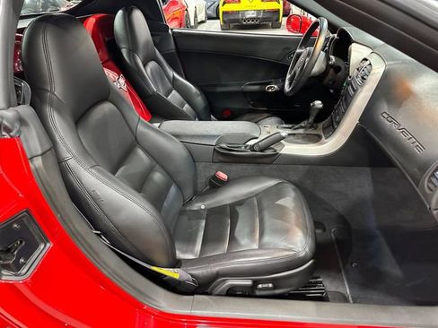 Used 2005 Chevrolet Corvette Convertible w/ Preferred Equipment Group RWD image 13