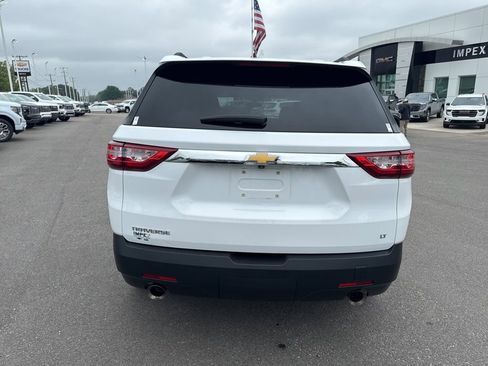 Used 2020 Chevrolet Traverse LT FWD image 4
