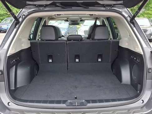 Used 2022 Subaru Forester Limited AWD/4WD image 32